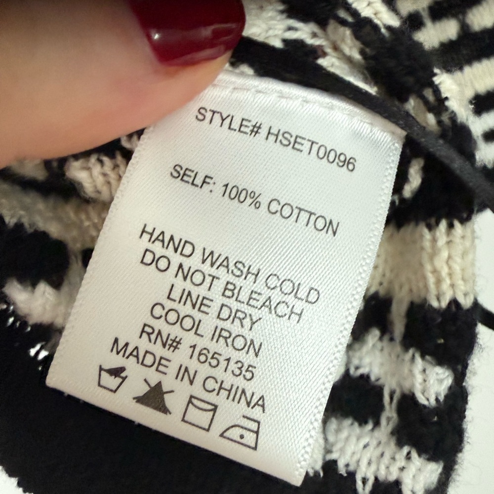 Hersy Black and White Striped Knit Top - Picture 5 of 5